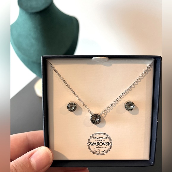 Fine Jewelry Set Aura Swarovski ✨ Silver Earrings and Necklace - Picture 2 of 2